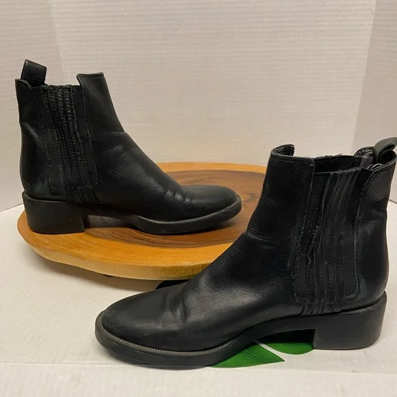 Zara Leather Slip On Boots - Picture 2 of 11